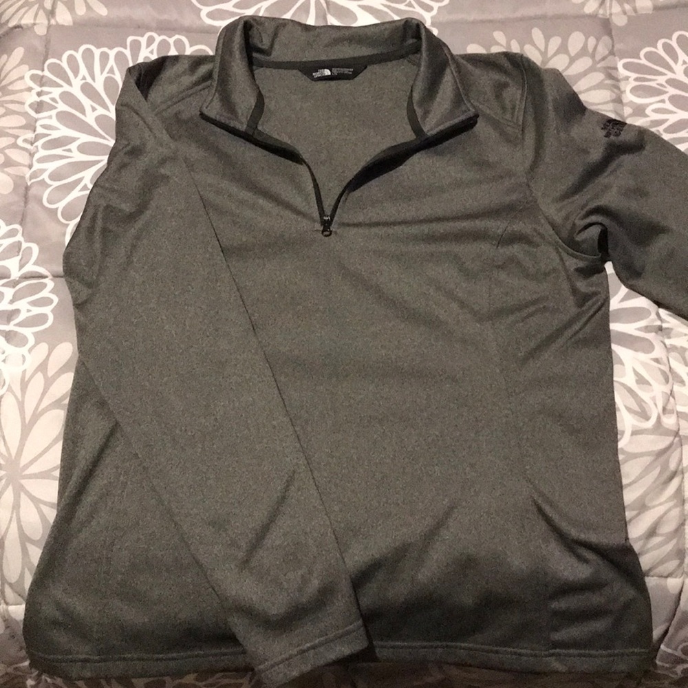 North face 1/2 zip